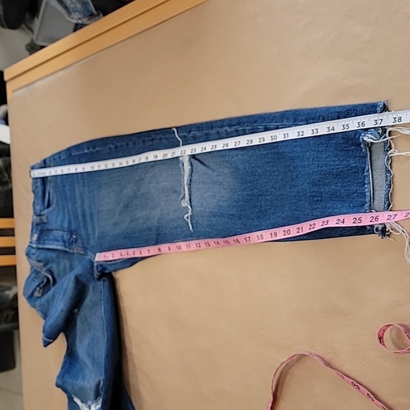 Old Navy Size 4 Ultra High Rise Super Straight Button Fly Jeans with Frayed Hem - Picture 6 of 15